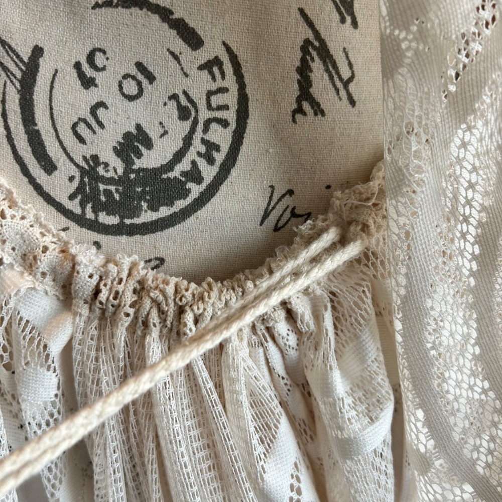 Maternity Wedding/Photoshoot Dress Cream Lace and Adjustable Waist Hand Made - Picture 6 of 13